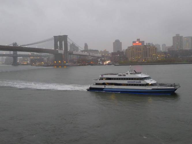 USA_2011-11-22 16-31-08